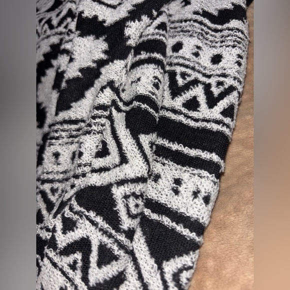 Tribal Open Front Dolman Cover Up By, BONGO
Medium - Picture 6 of 10